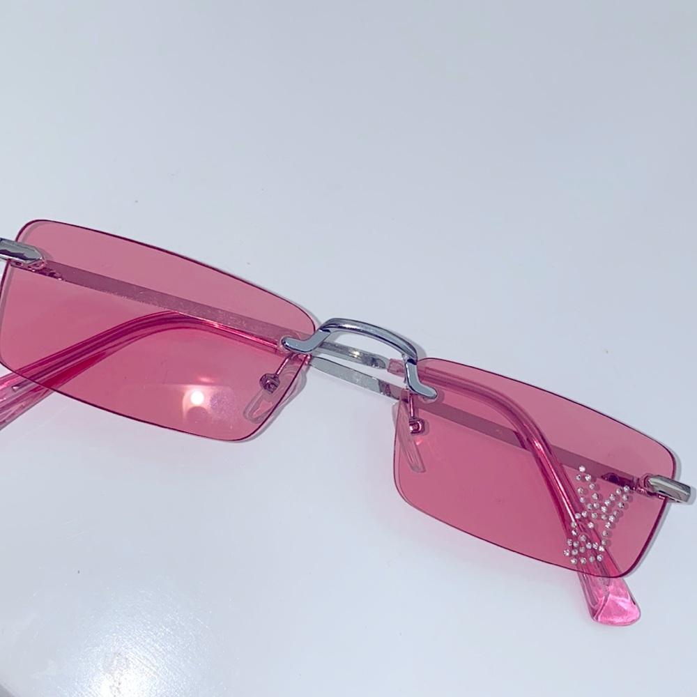 Y2K Playboy sunnies